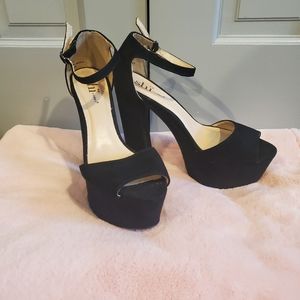 Shi by Journey Black Faux Suede Platform Open Toe Heel Womens 7.5